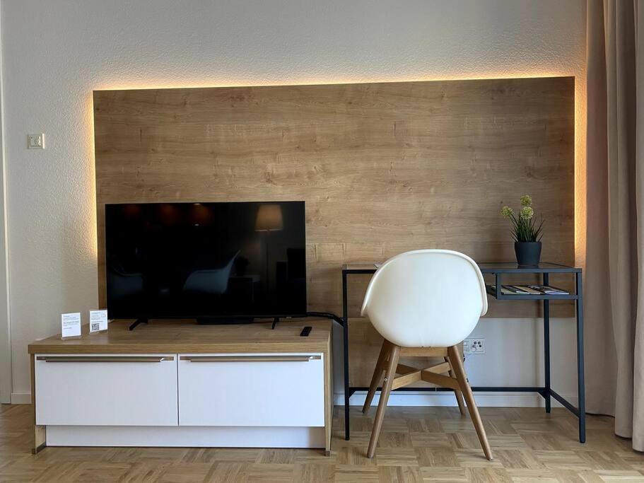 Acapella Suite Adagio 54qm, direkt am Weinberg, Altstadt, Netflix inklusive Heppenheim  Exterior foto